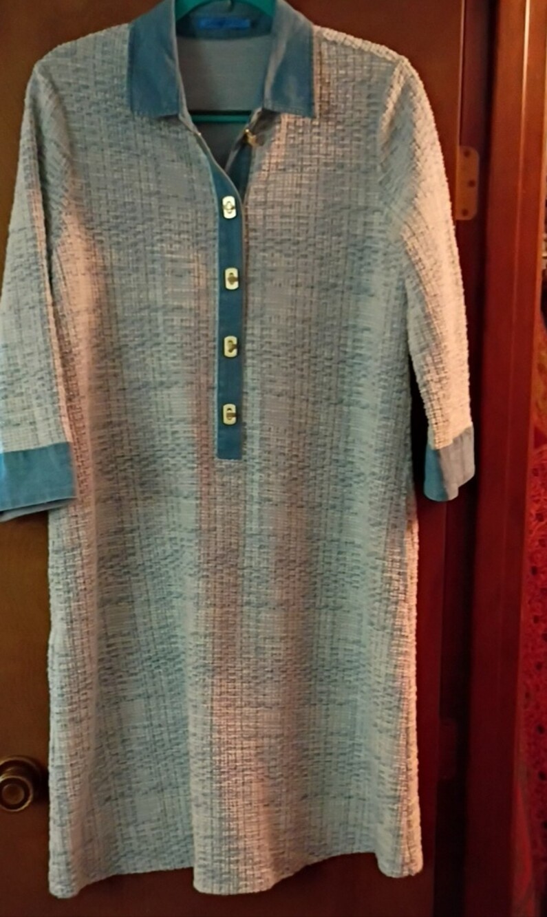 Casual Light Blue Textured Button-Down Shirt Dress with Contrast Trim